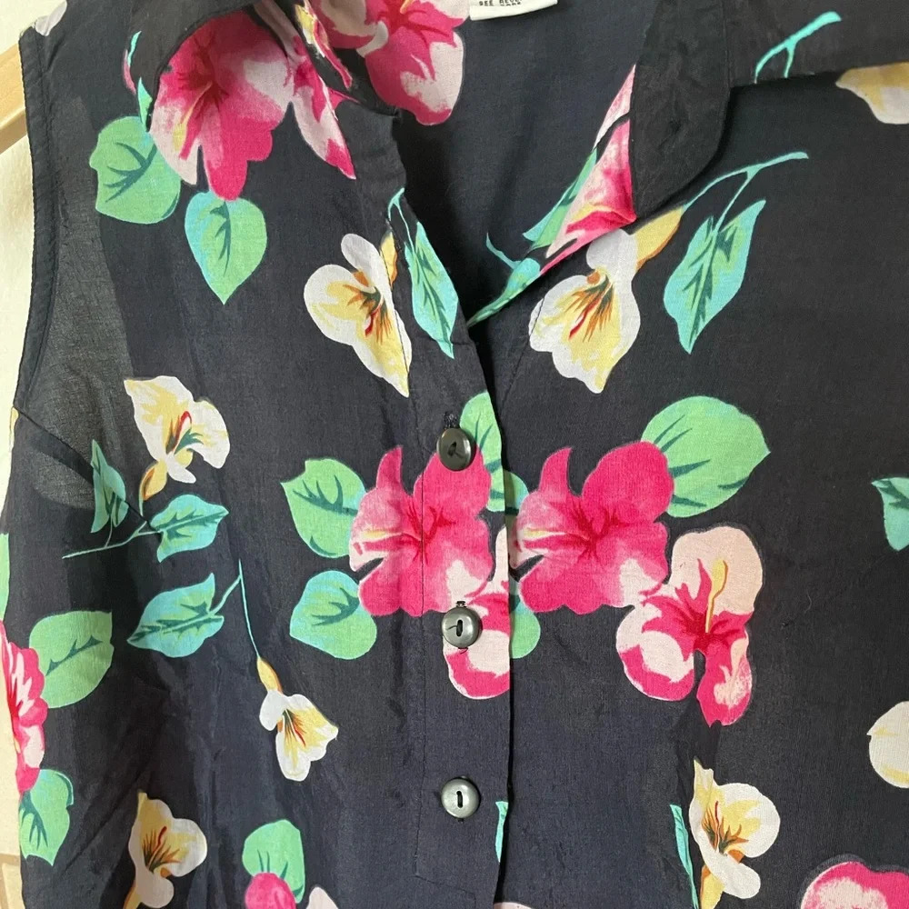 Vintage floral cropped button down tank top small - Picture 3 of 4